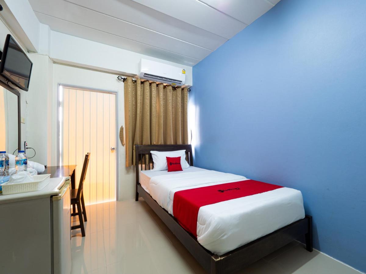 Si Fah At Bangsaen Hotel Ban Rong Khoei Екстериор снимка